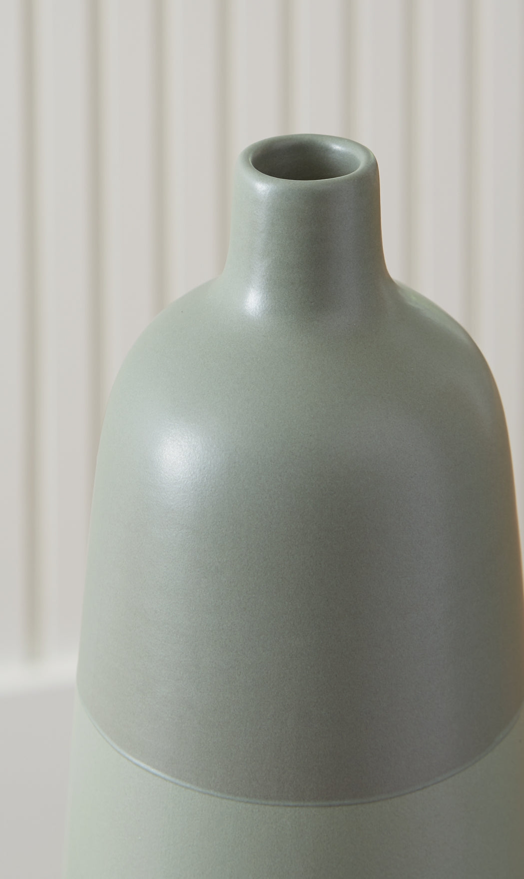 Peerland Vase