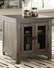 Load image into Gallery viewer, Danell Ridge 2 End Tables
